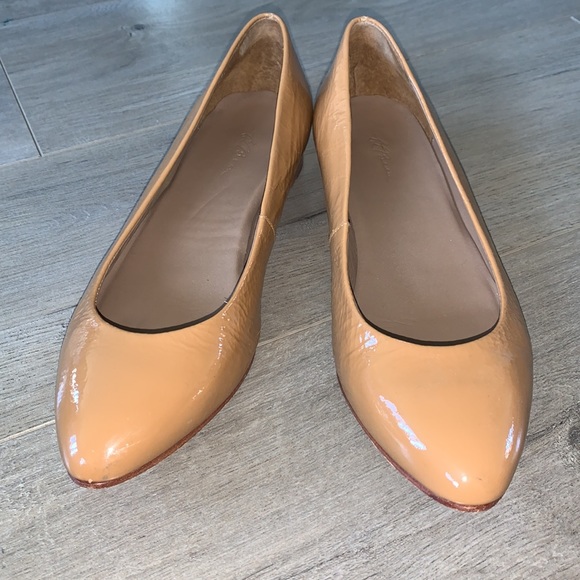 LL Bean Camel Patent Leather Shoes 7 - Picture 9 of 9